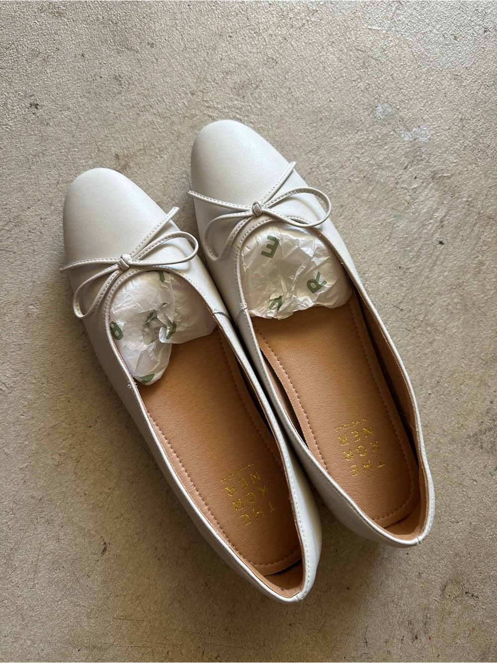 The Korner Leather Flats